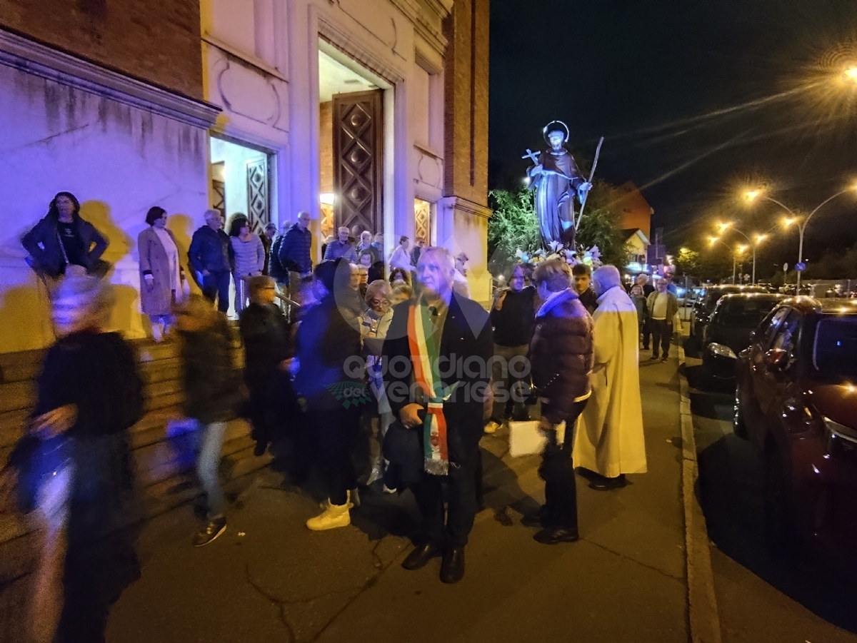 VENARIA - Dopo la Processione, ultimo giorno di festeggiamenti per la Patronale di San Francesco - FOTO