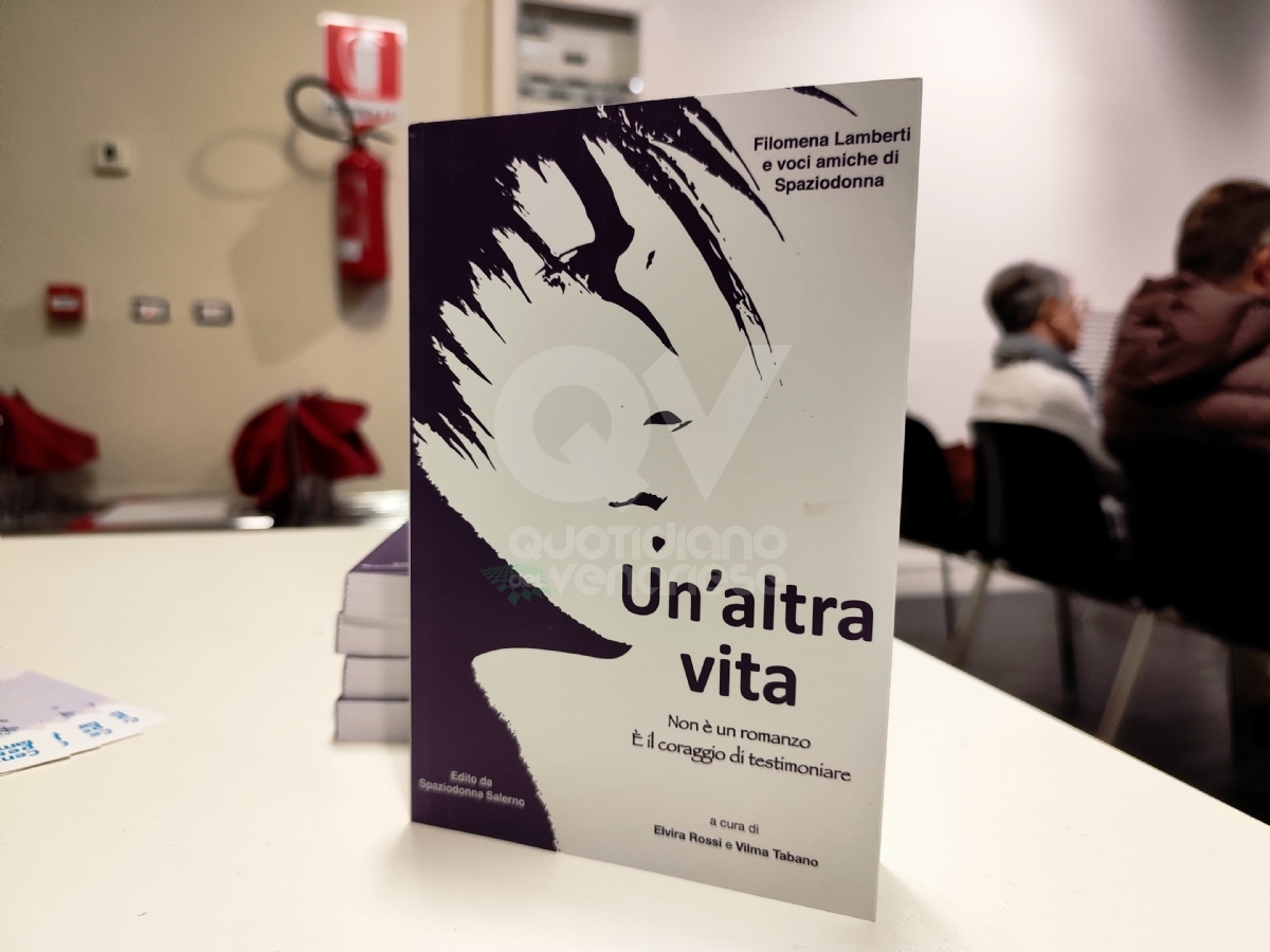 VENARIA - Filomena Lamberti, sfregiata dall'acido dal marito violento: «Donne, studiate e siate indipendenti» - FOTO e VIDEO