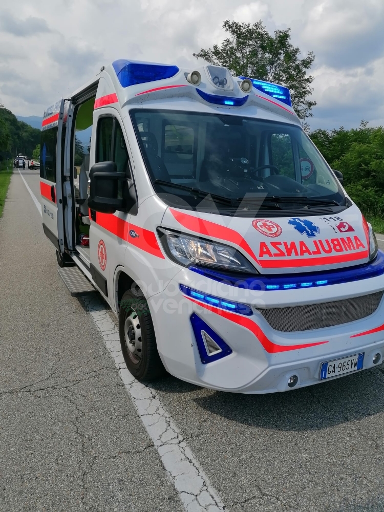 INCIDENTE A CAFASSE - Scontro auto-moto: tre feriti, gravi due ragazzi di CASELLE - FOTO