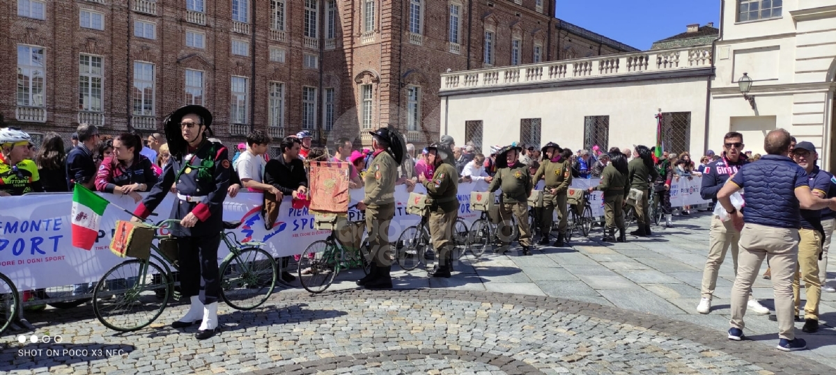 GIRO D'ITALIA A VENARIA - Riviviamo le emozioni della «Grande Partenza» - TUTTE LE FOTO