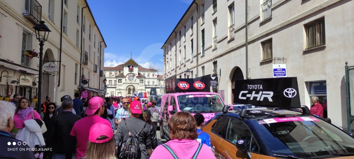 GIRO D'ITALIA A VENARIA - Riviviamo le emozioni della «Grande Partenza» - TUTTE LE FOTO