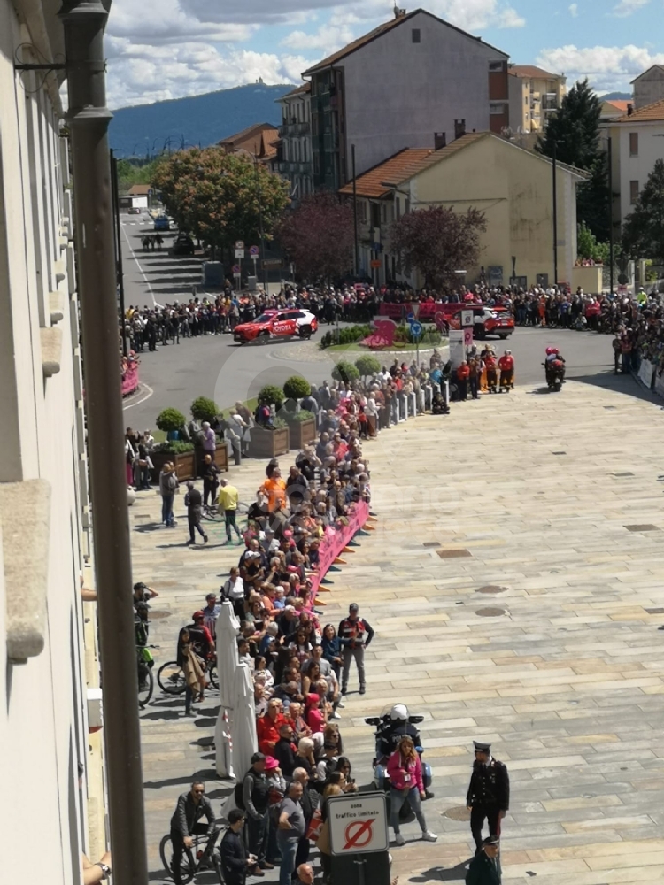 GIRO D'ITALIA A VENARIA - Riviviamo le emozioni della «Grande Partenza» - TUTTE LE FOTO