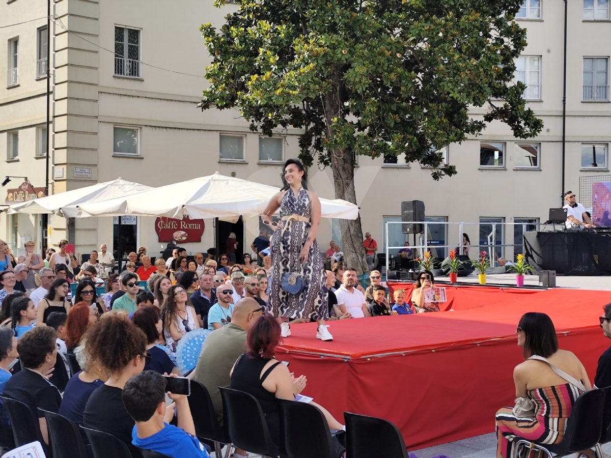 VENARIA - Moda, inclusione e solidarietà: il successo della sfilata in favore del Regina Margherita - FOTO