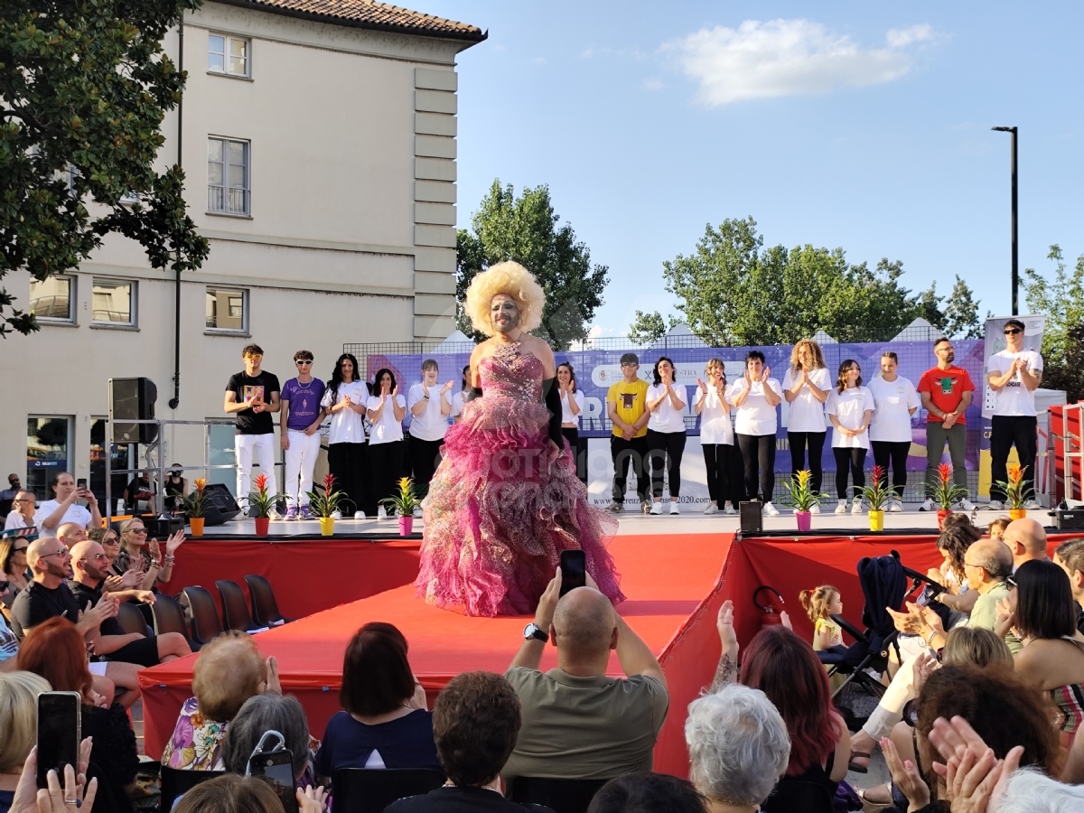 VENARIA - Moda, inclusione e solidarietà: il successo della sfilata in favore del Regina Margherita - FOTO