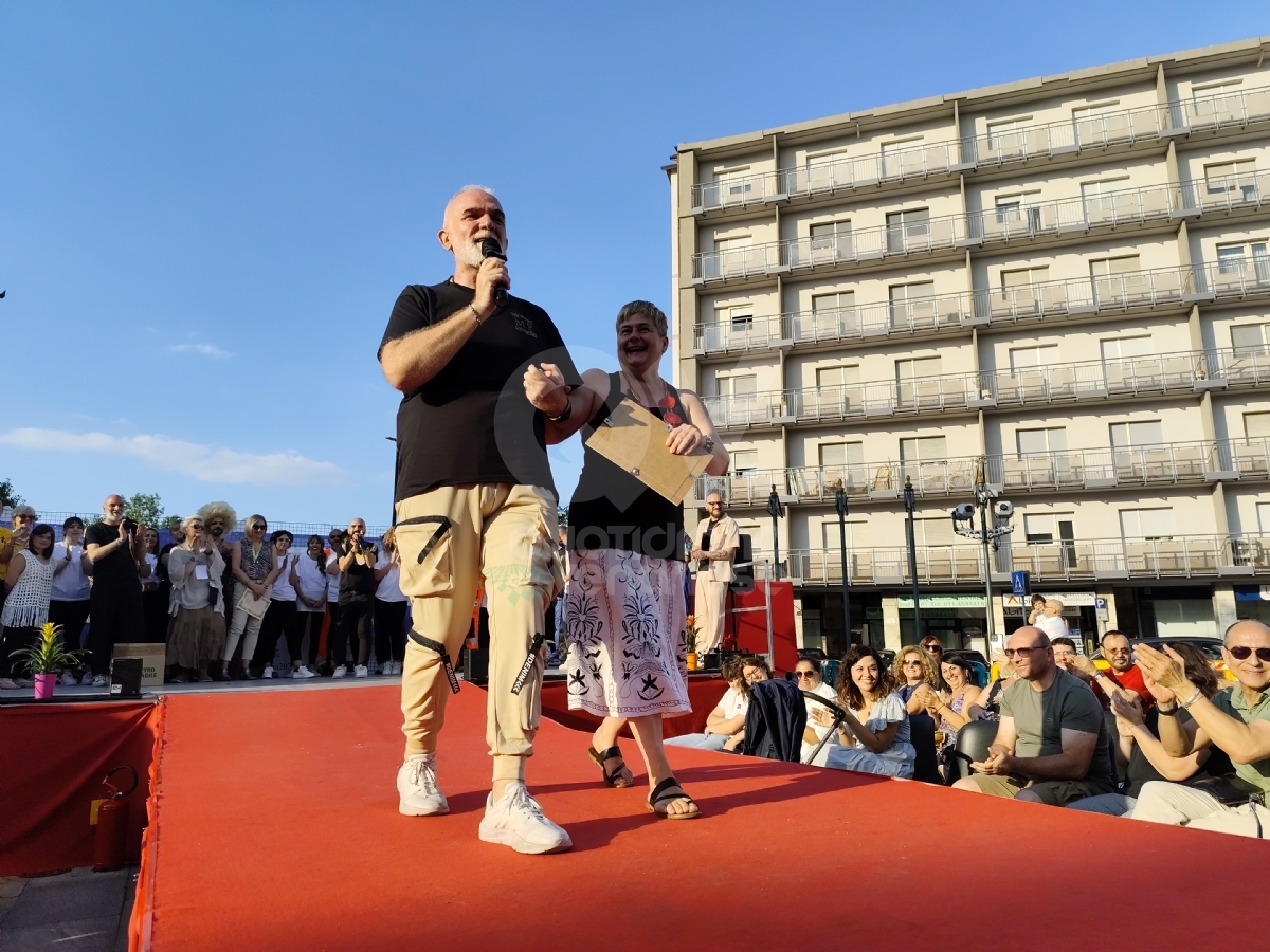 VENARIA - Moda, inclusione e solidarietà: il successo della sfilata in favore del Regina Margherita - FOTO