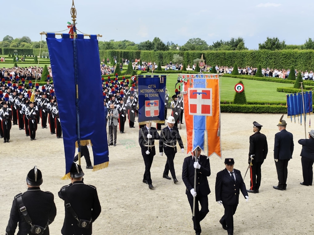 VENARIA - Emozione per il Giuramento degli Allievi Carabinieri in Reggia - FOTO E VIDEO