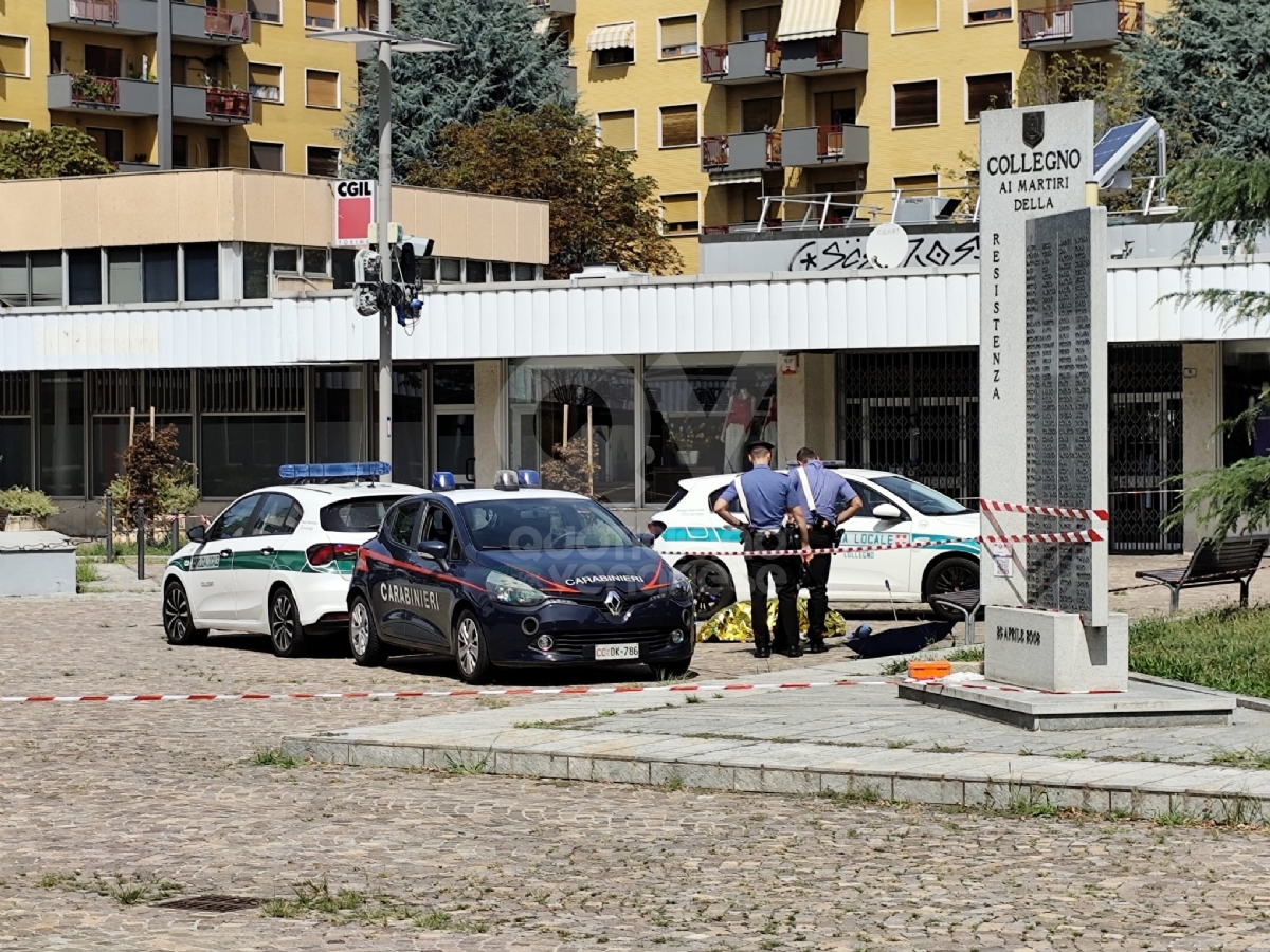 COLLEGNO - Omicidio-suicidio in piazza: «Mi hai rovinato la vita», 80enne spara alla moglie e poi si uccide - FOTO