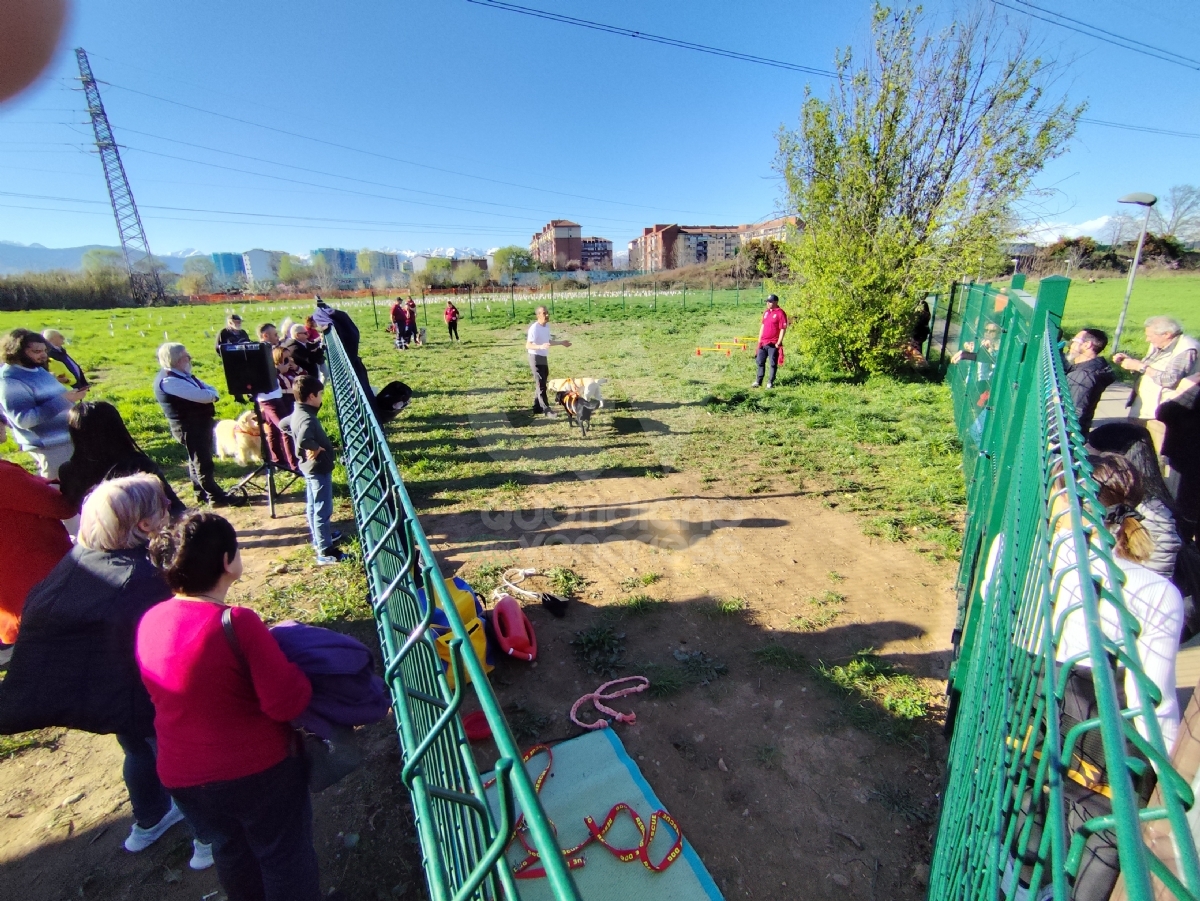 VENARIA - Inaugurate le nuove aree cani in città: «I proprietari devono raccogliere i bisogni» - FOTO