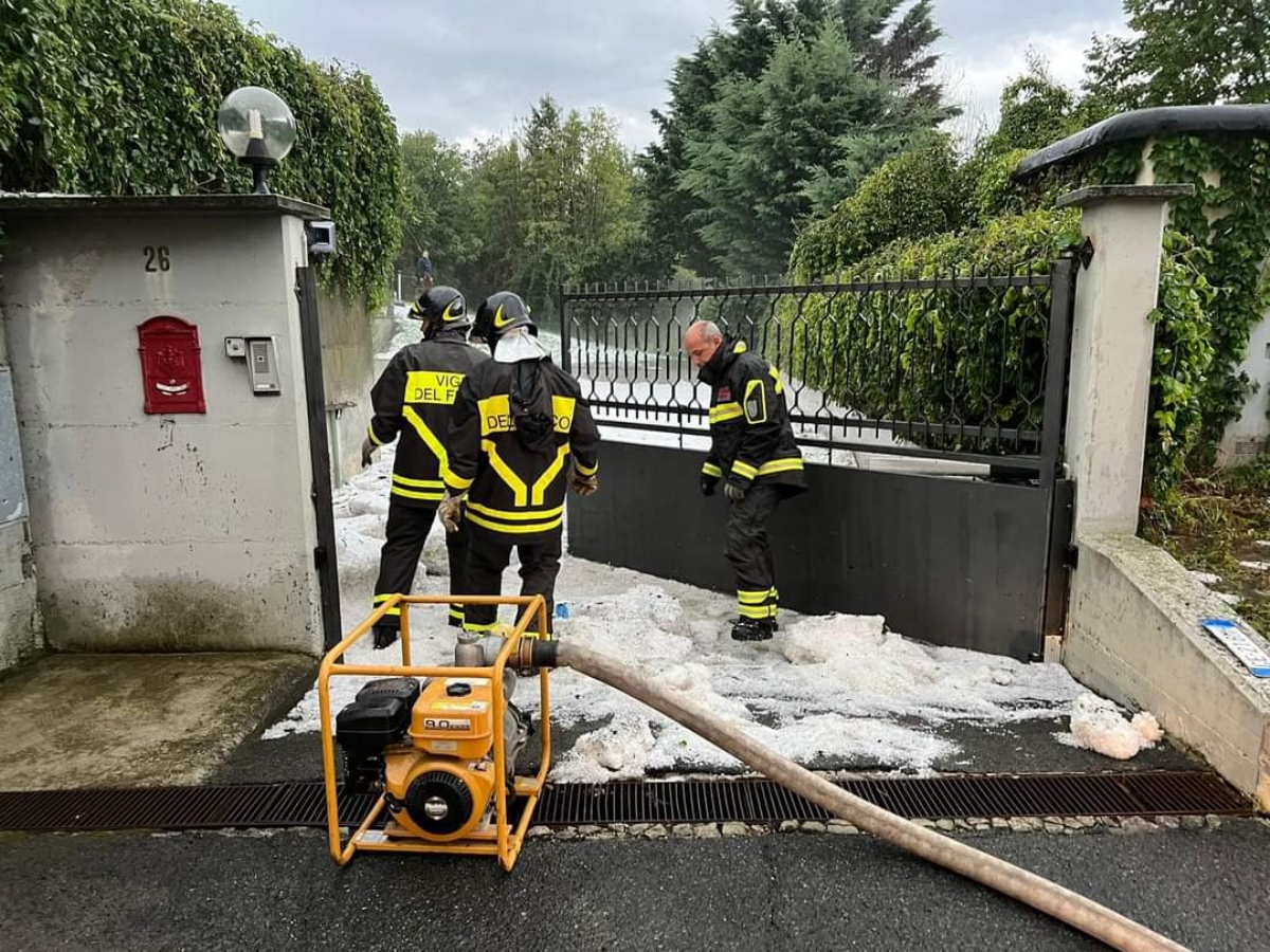 GRANDINATA E ACQUAZZONE - Forti disagi a Givoletto, strade «bianche» in Val Ceronda e Casternone - FOTO