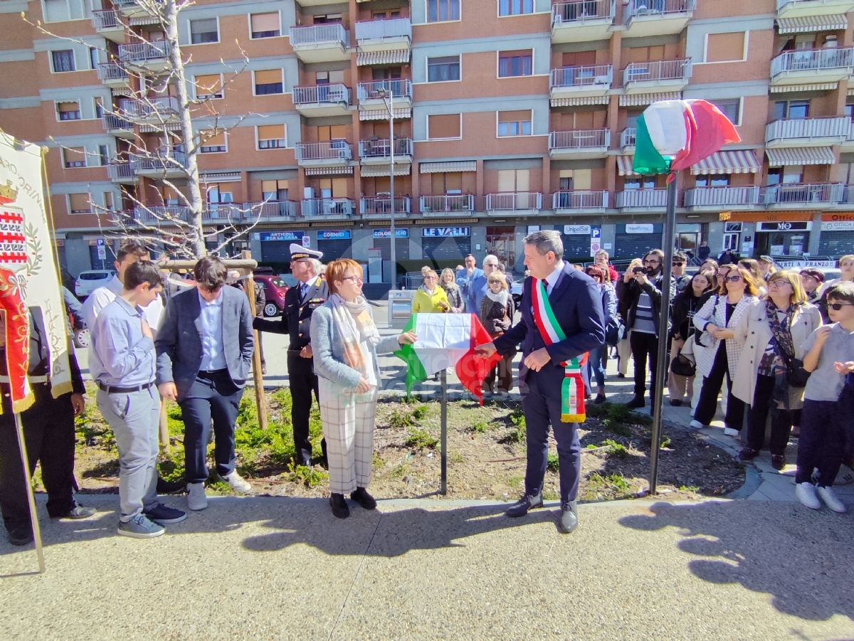 BORGARO - Nella «sua» via Lanzo, ecco piazza Vincenzo Barrea - FOTO E VIDEO