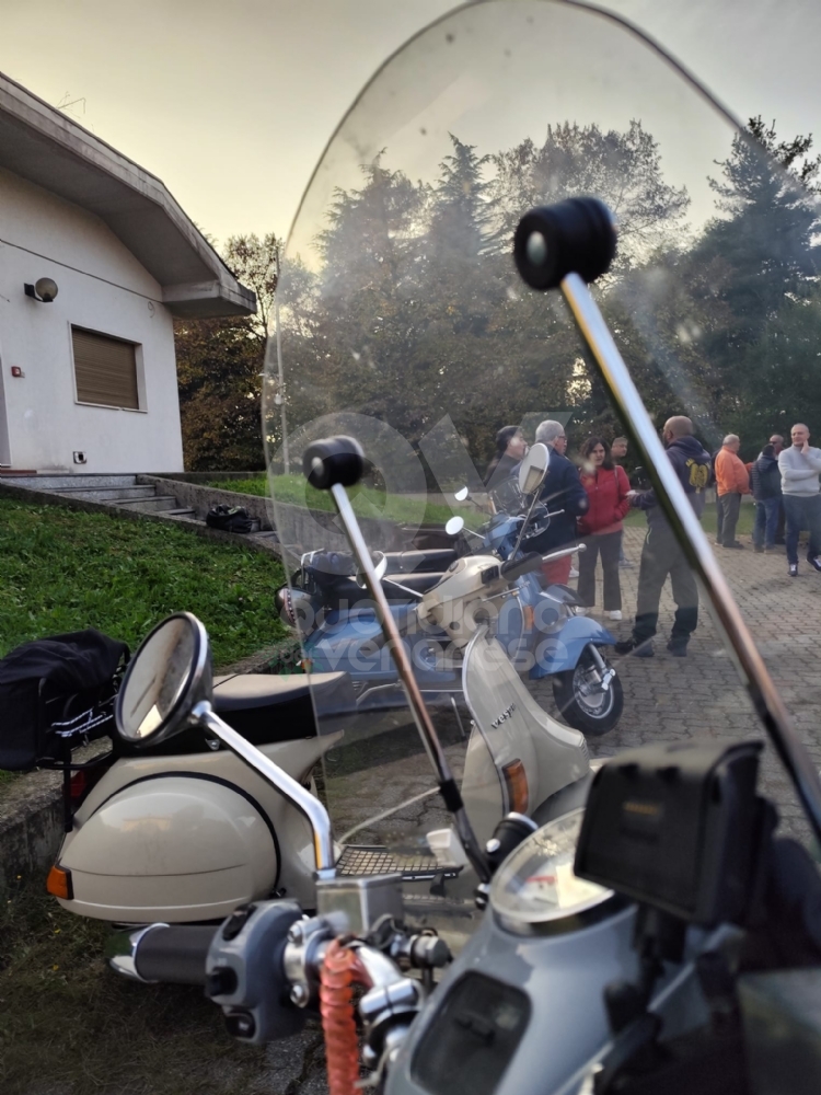 VENARIA - Grande festa per la Castagnata del Vespa Club - FOTO