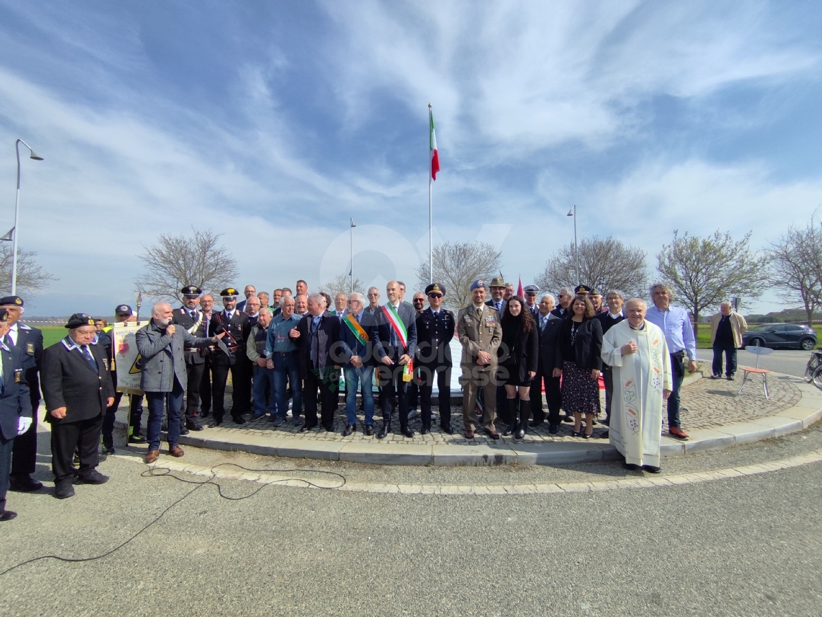 VENARIA - Taglio del nastro per la «Rotonda dei Centenari» in viale Faccioli - FOTO