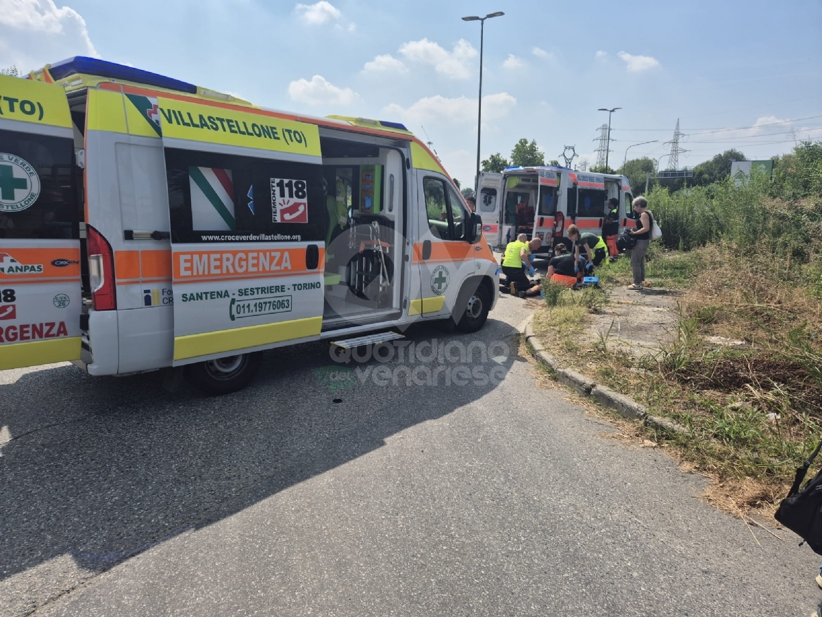 INCIDENTE A VENARIA - Scontro auto-moto: due feriti, centauro in gravi condizioni - FOTO