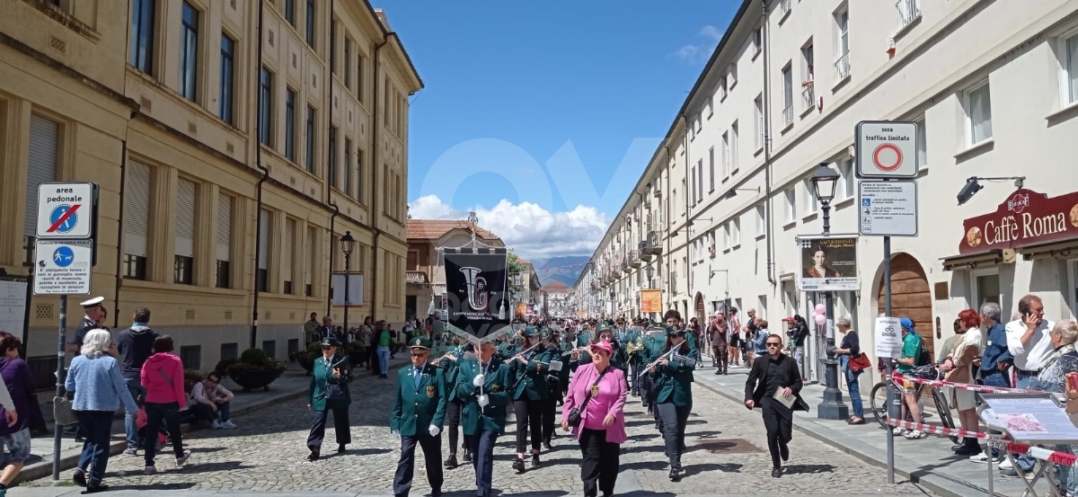 GIRO D'ITALIA A VENARIA - Riviviamo le emozioni della «Grande Partenza» - TUTTE LE FOTO