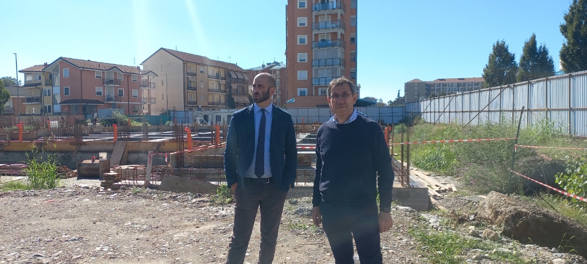 COLLEGNO - La Città investe sulle scuole: 2.6 milioni di euro in manutenzioni - FOTO