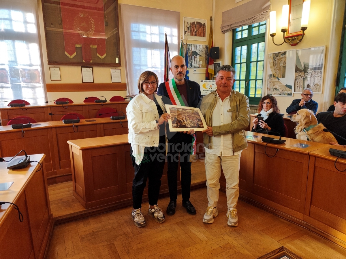 VENARIA - Premiati i cittadini che salvarono la vita a un uomo colpito da infarto - FOTO