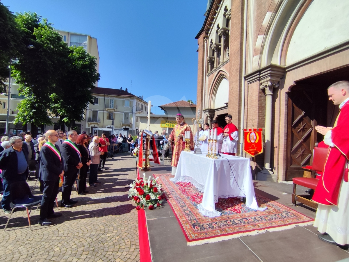 VENARIA - La Patronale dei Santi Marchese e Lorenzo caratterizzata dalla visita dell'Arcivescovo - FOTO