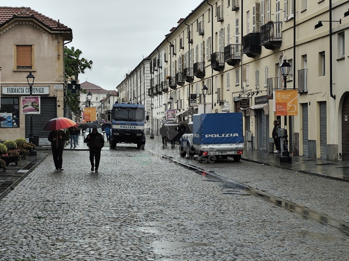 G7 A VENARIA - Centro storico «off limits»: massiccio dispiegamento di forze dell'ordine - FOTO