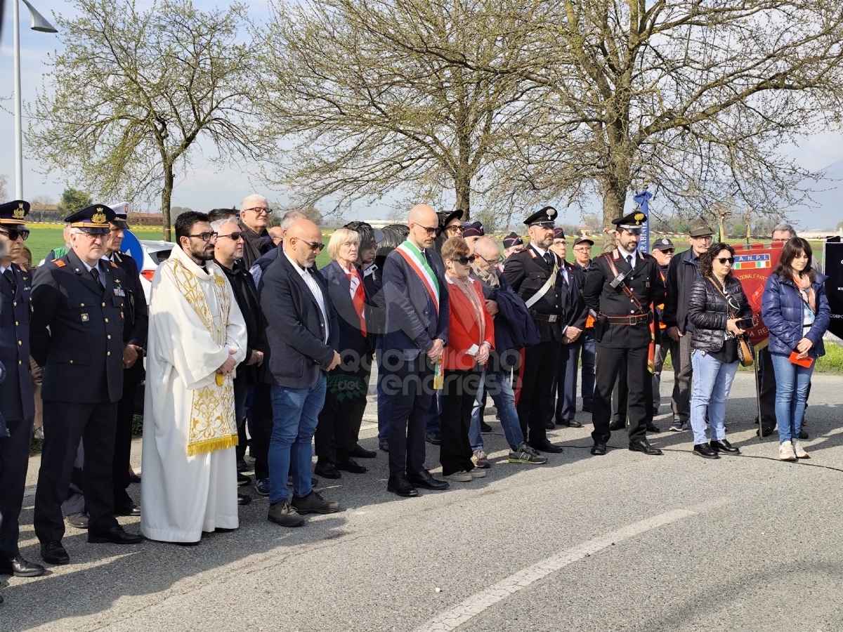 VENARIA - Taglio del nastro per la «Rotonda dei Centenari» in viale Faccioli - FOTO