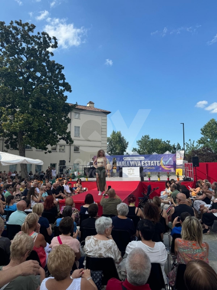 VENARIA - Moda, inclusione e solidarietà: il successo della sfilata in favore del Regina Margherita - FOTO