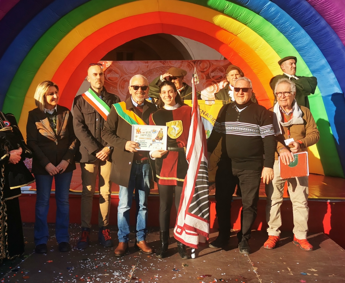 VENARIA - Musica, coriandoli e tanto divertimento: successo per il «Real Carnevale» - FOTO