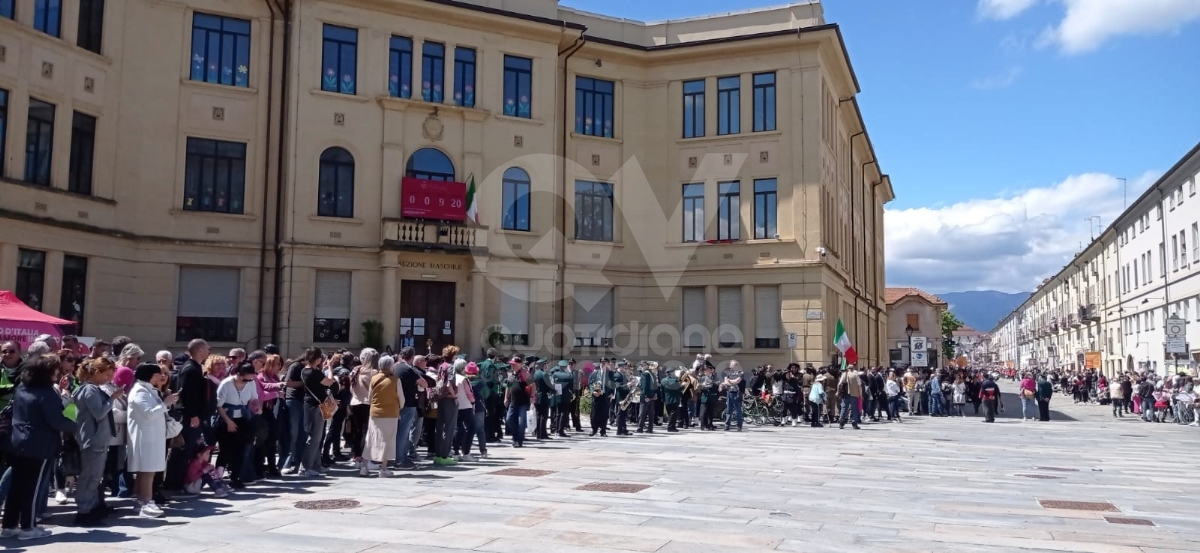 GIRO D'ITALIA A VENARIA - Riviviamo le emozioni della «Grande Partenza» - TUTTE LE FOTO