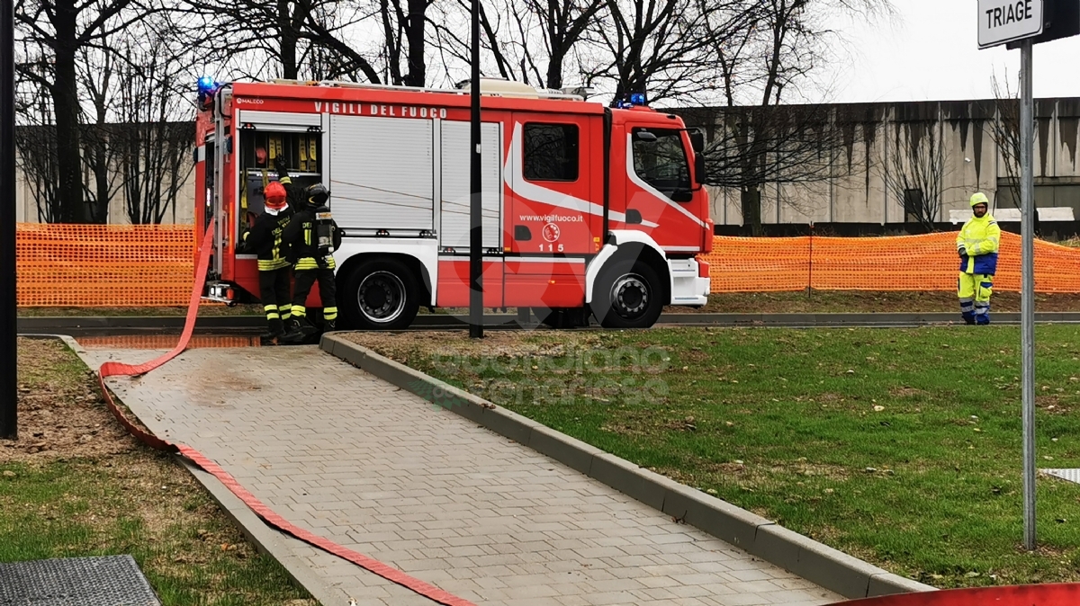 VENARIA - Il treno prende fuoco e una persona è intossicata: ma è solo una simulazione - FOTO