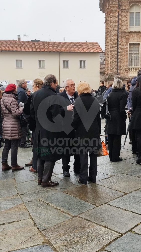 VENARIA - Allestita alla Reggia la camera ardente di Vittorio Emanuele di Savoia - FOTO e VIDEO