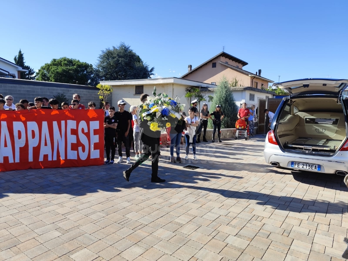 MAPPANO - Oltre 500 persone ai funerali del giovane Kayo, calciatore della Mappanese - FOTO