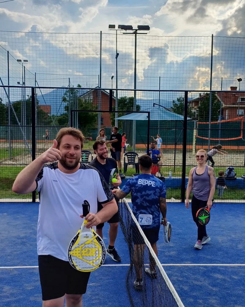 SAVONERA-SAN GILLIO - Associazione Savonera: alla «Bizzarria» padel e beach in favore del Regina Margherita - FOTO