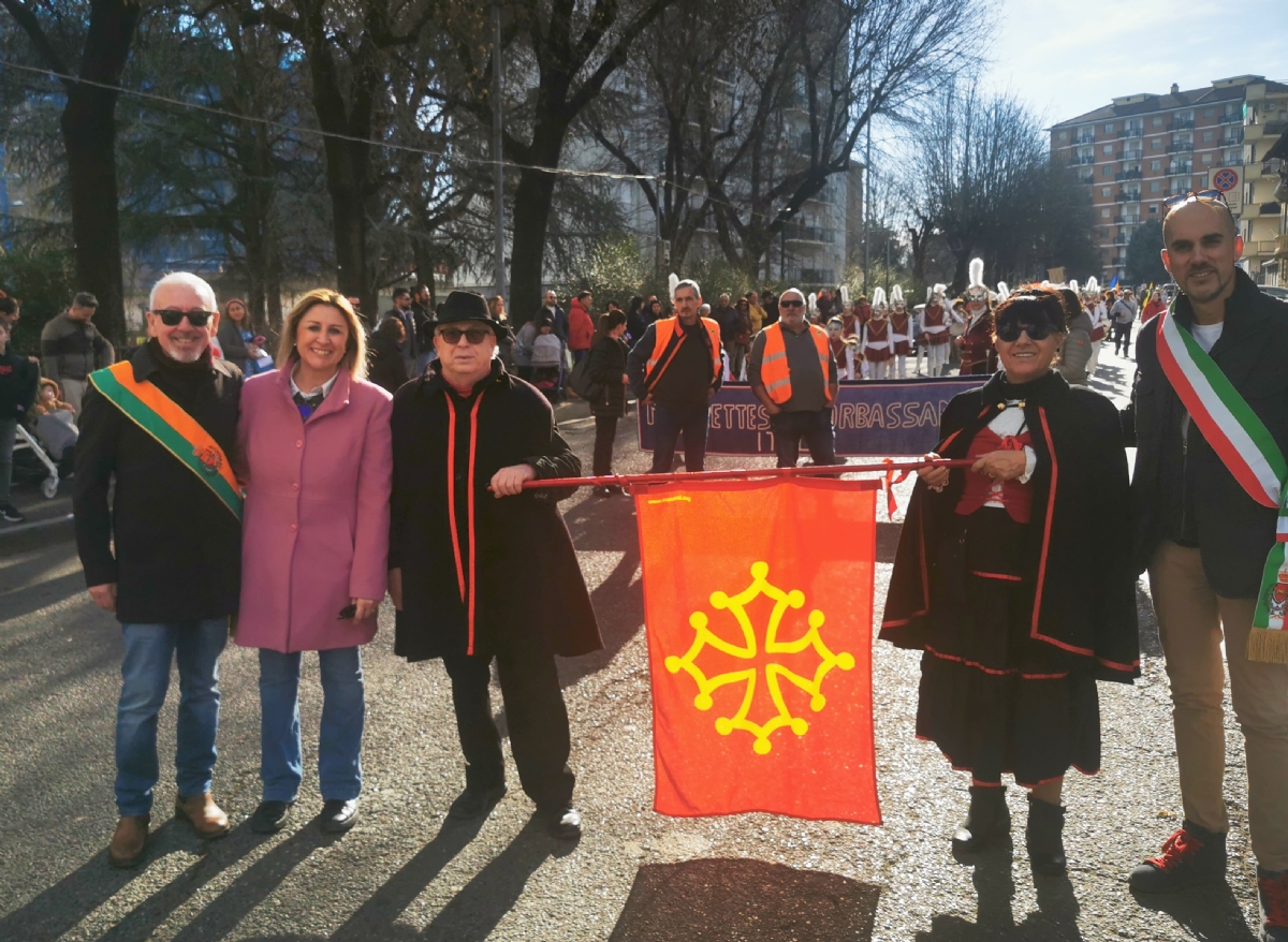 VENARIA - Musica, coriandoli e tanto divertimento: successo per il «Real Carnevale» - FOTO