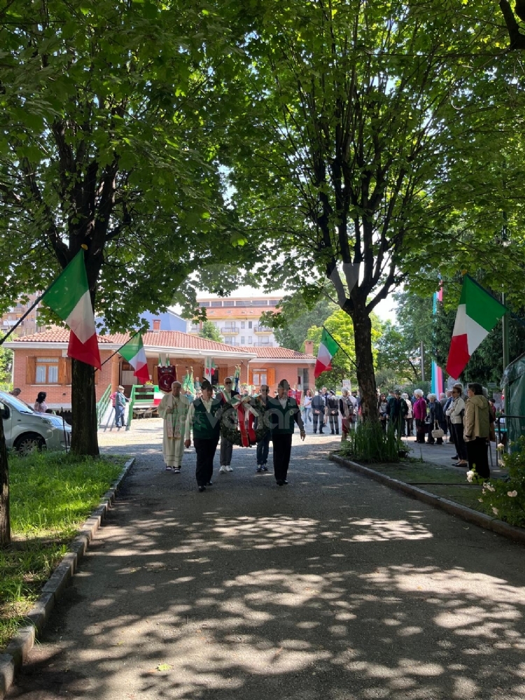 VENARIA - Buon compleanno Alpini: 98 anni per le «Penne Nere» venariesi - FOTO