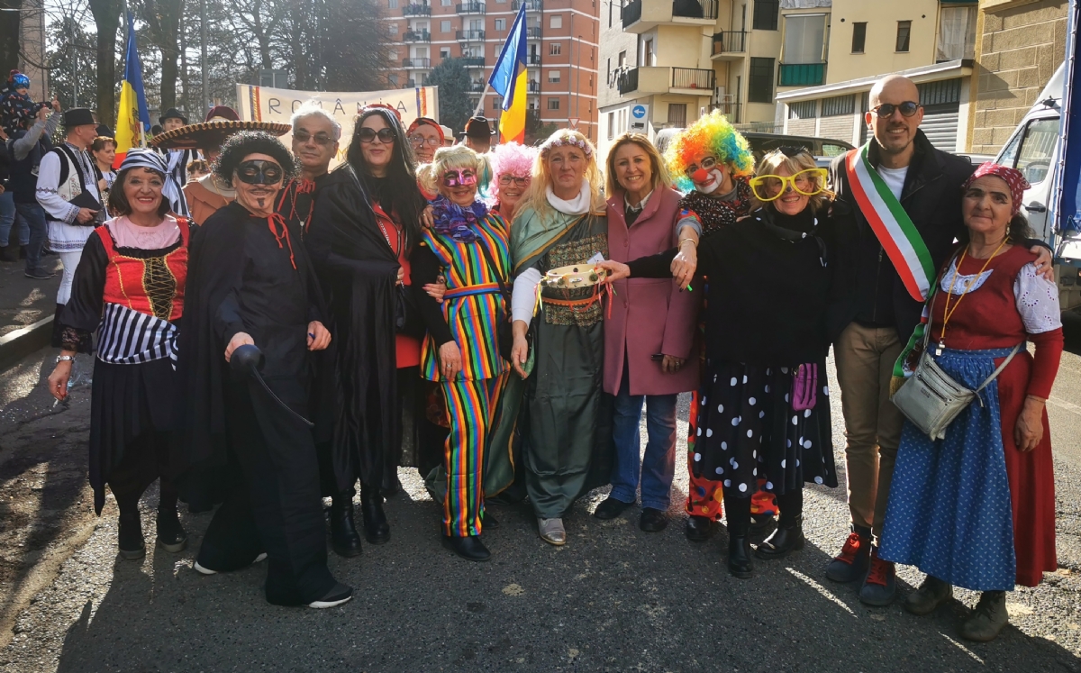 VENARIA - Musica, coriandoli e tanto divertimento: successo per il «Real Carnevale» - FOTO