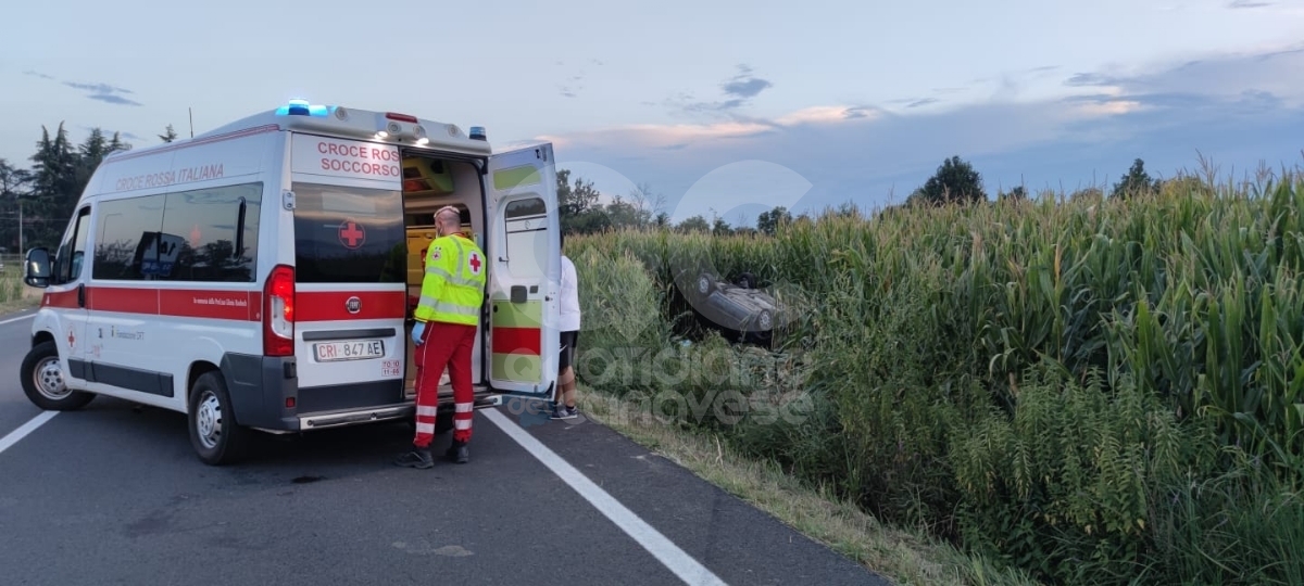 INCIDENTE SULLA 460 - Perde il controllo dell'auto e finisce fuori strada: ferito 49enne di BORGARO - FOTO