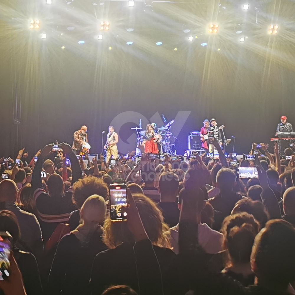 VENARIA - Successo al Concordia per Cristina D'avena e i Gem Boy: in 1500 sono tornati bambini per una sera - FOTO E VIDEO