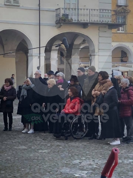 VENARIA - Il centro città set del film «Corro da te» con Pierfrancesco Favino e Miriam Leone FOTO