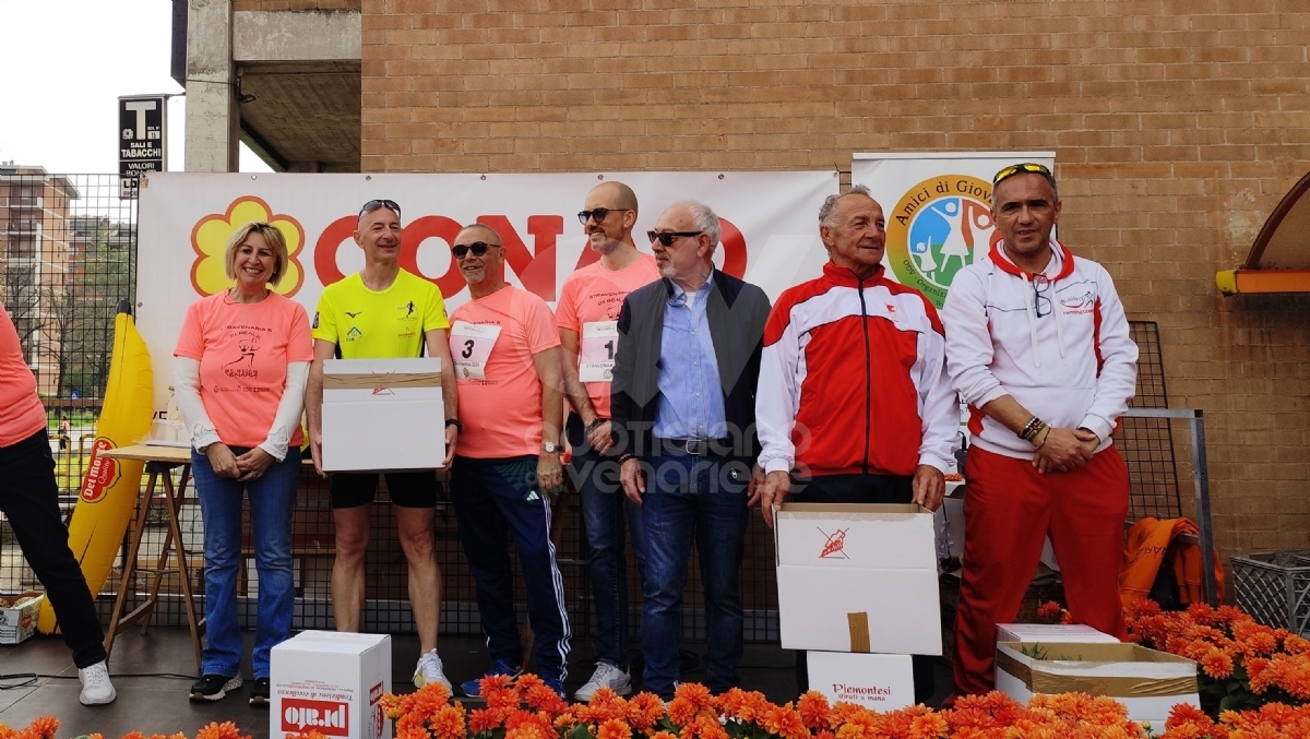 VENARIA - Atletica protagonista con la «StraVenaria»: 1.200 partecipanti - FOTO E VIDEO