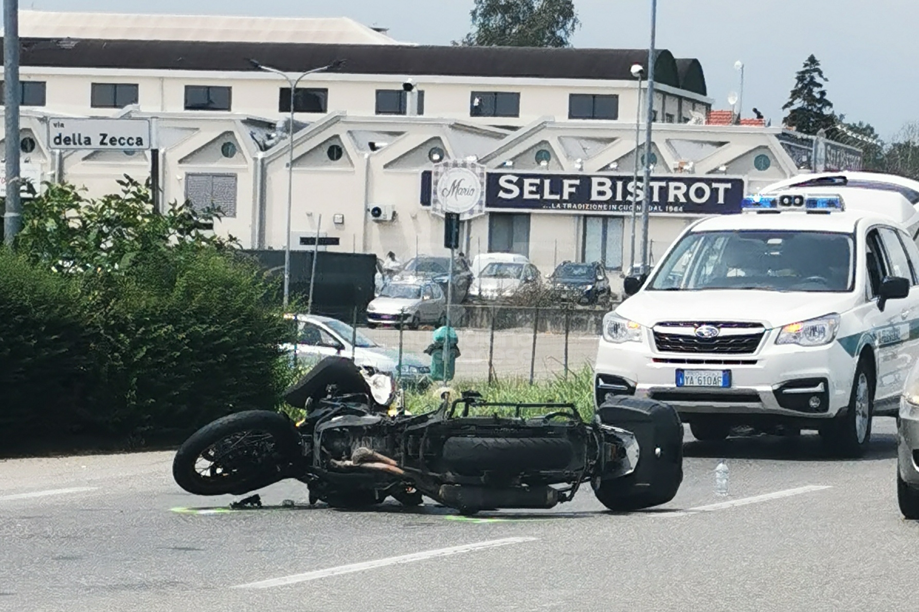 INCIDENTE A CASELLE - Scontro Auto-moto: Centauro Ferito, Si Cerca Il ...